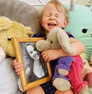 Meet your Posher, Holly